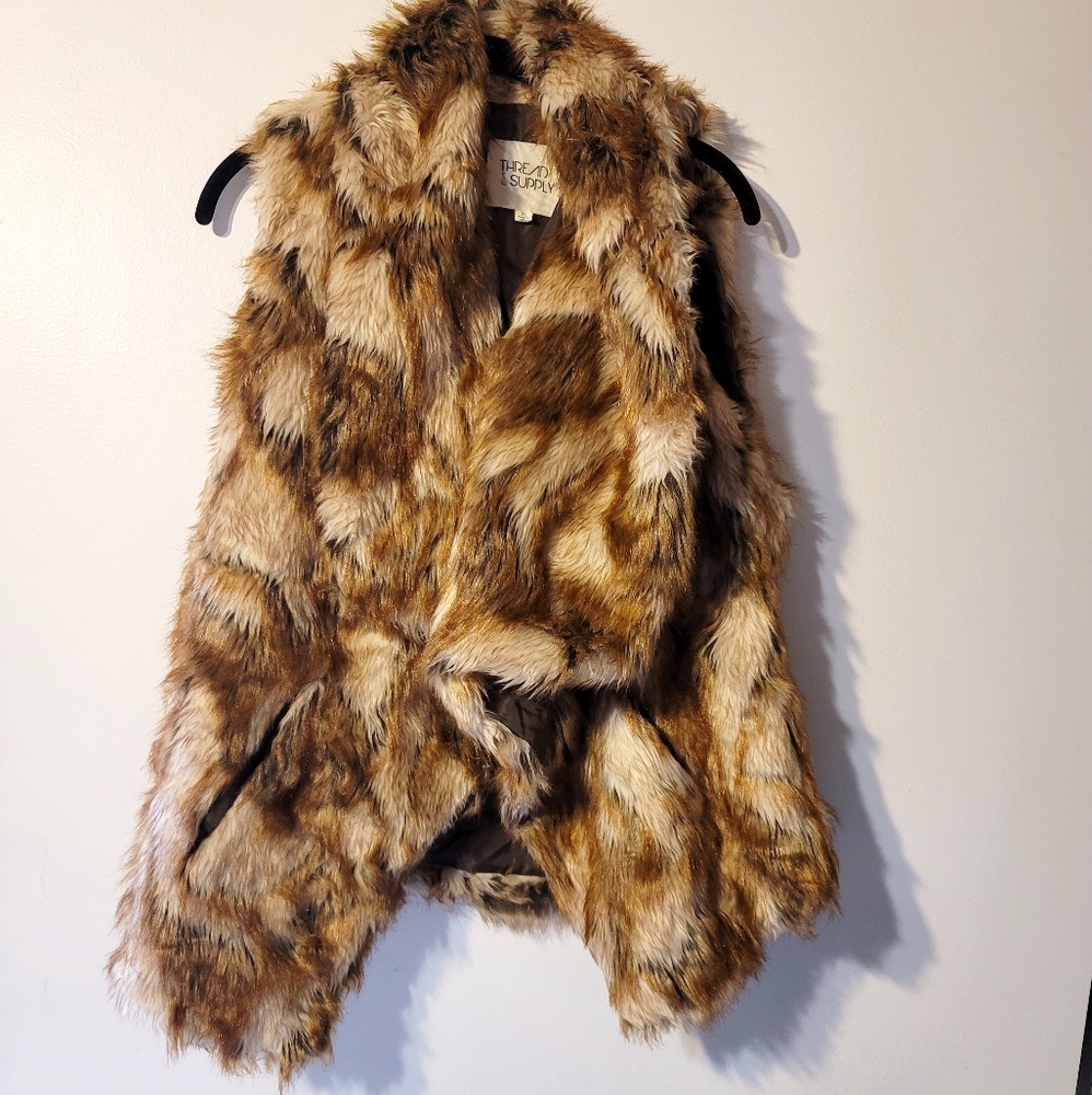 Thread & Supply Faux Fur Vest Shades of Brown Size Extra Large